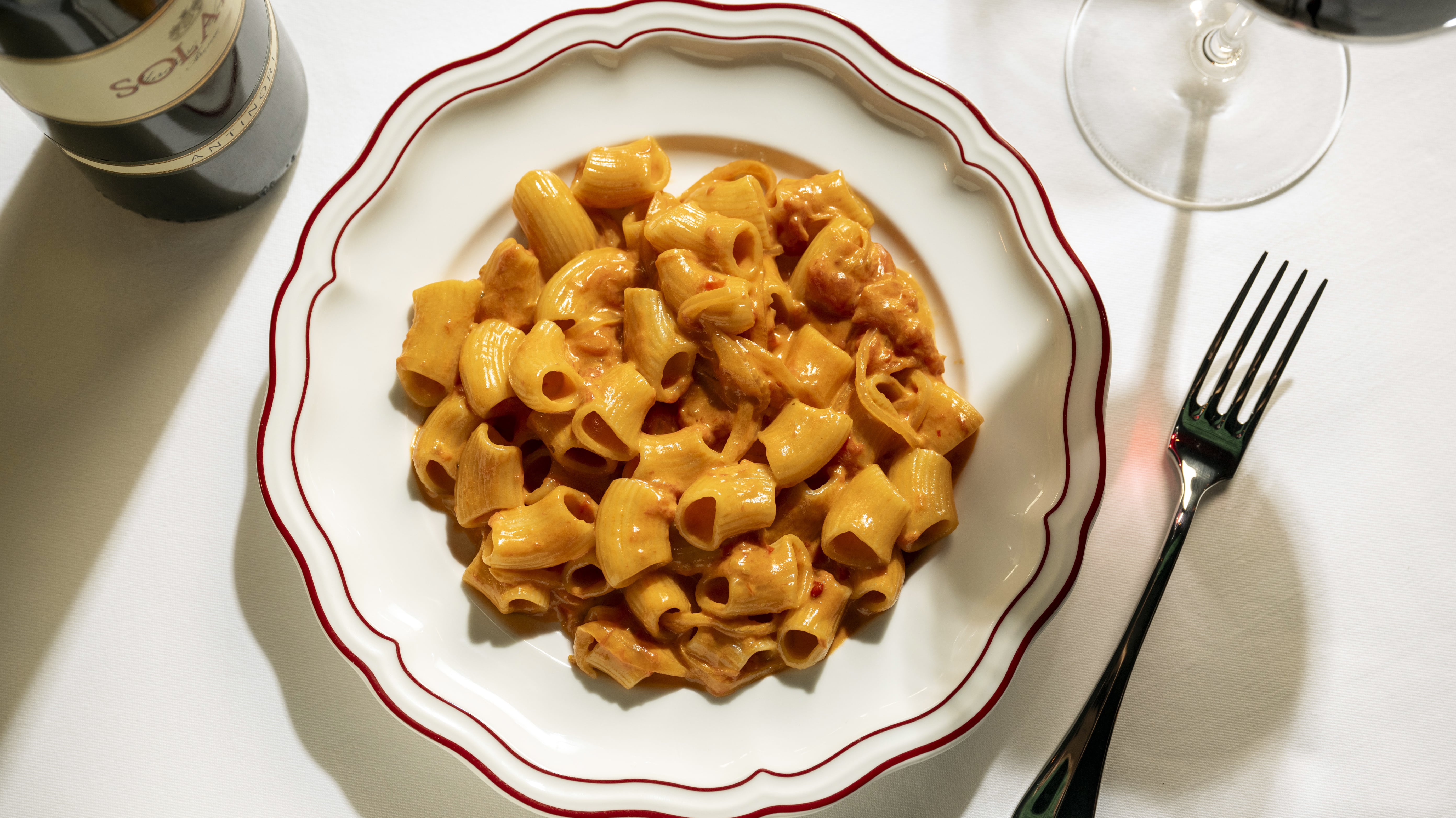 CARBONE_VINO_Spicy_Rigatoni_Vodka.jpg