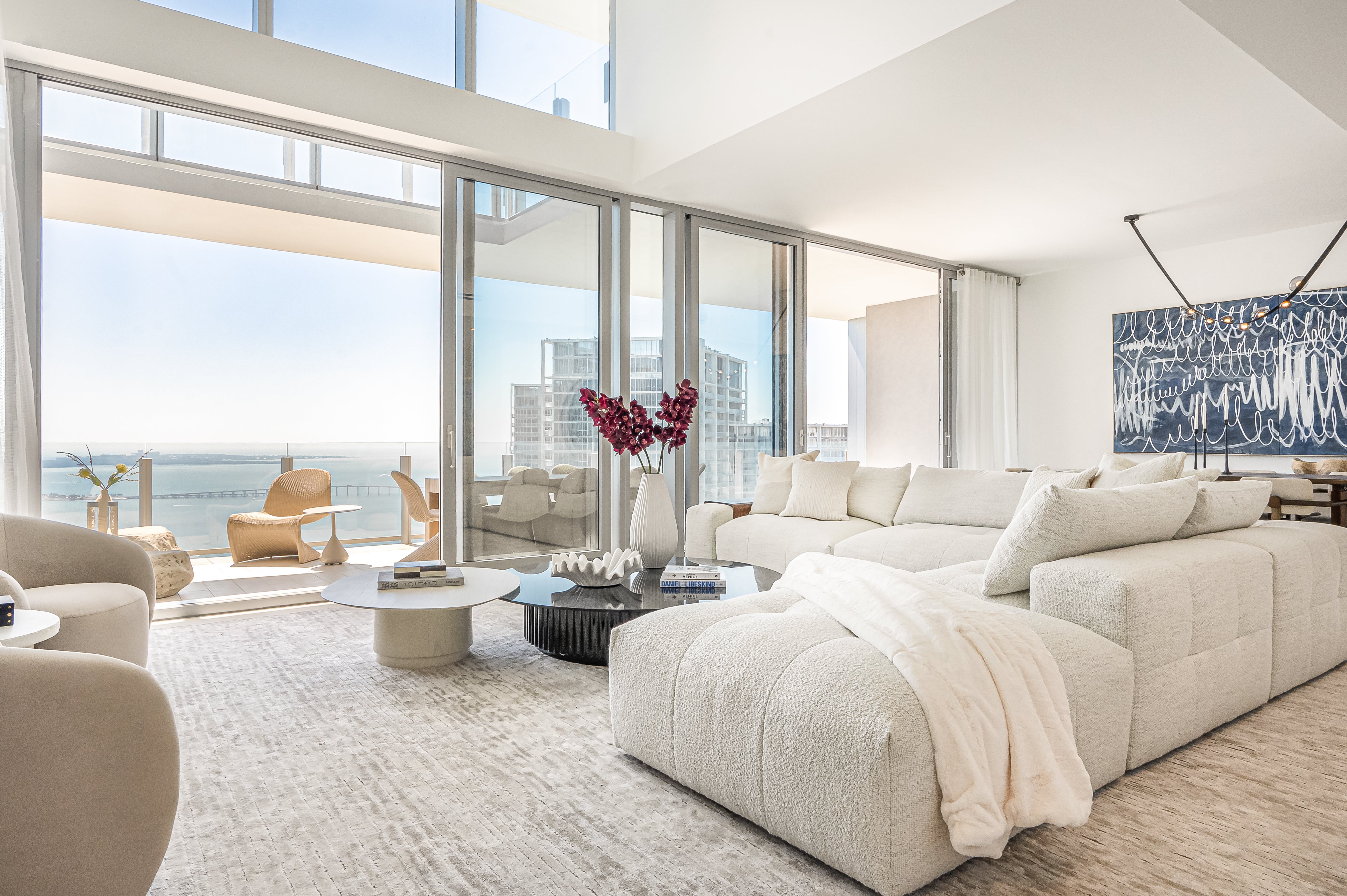 Living-Room_300-Biscayne-Blvd-5002_5839.jpg