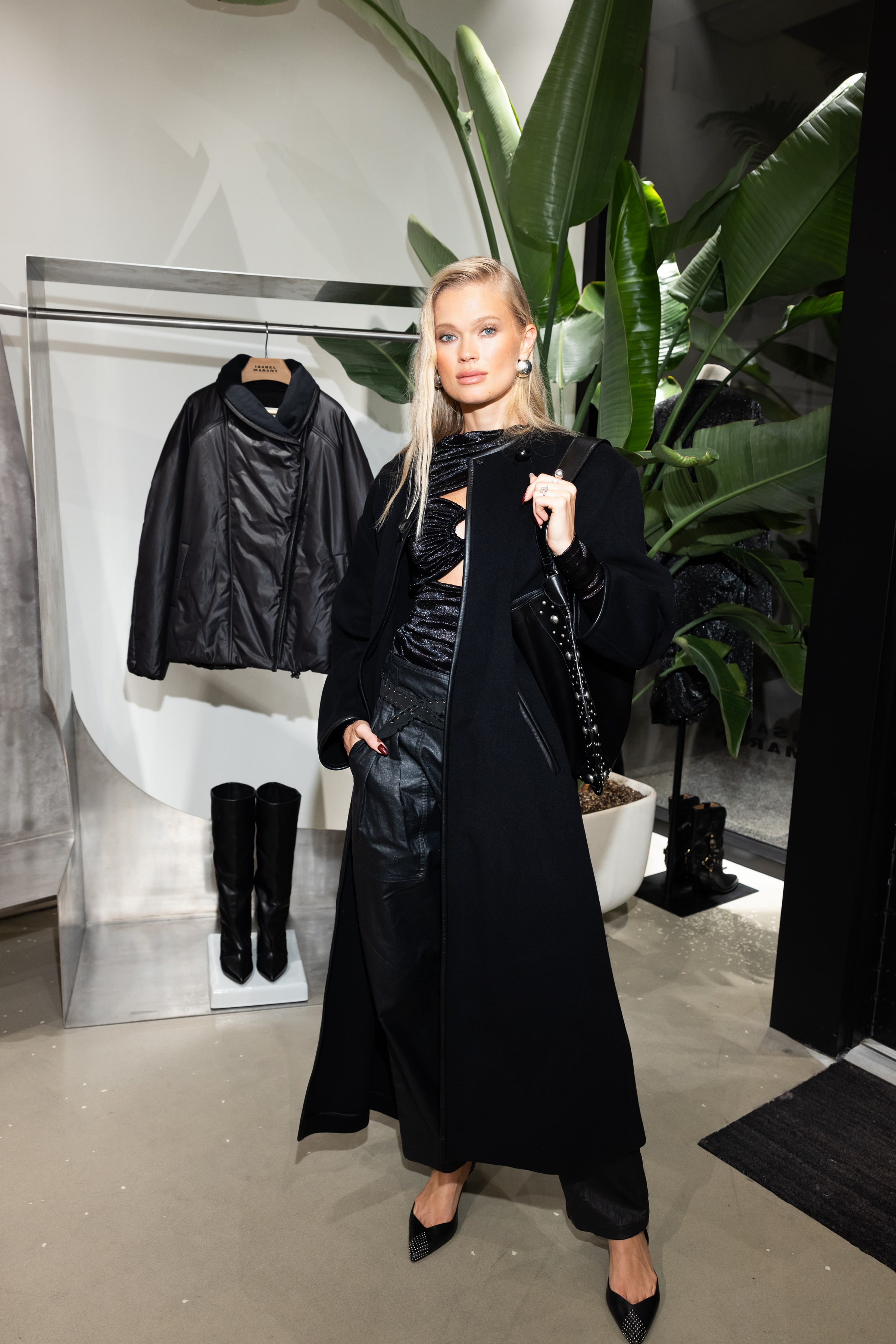 Vita_Sidorkina_isabel_marant_x_bal_harbour_shops_present_holiday_2024_by_diana_zapata_bfa.jpg