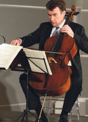 Cellist Edward Arron performing the Dohnanyi Sextet. PHOTO BY ANNIE WATT